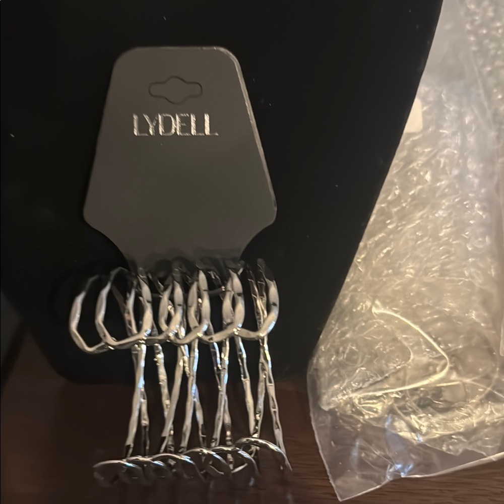 Dell Silver Bracelet Collection